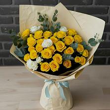 Букет цветов из:  Розы в Квиток