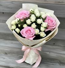 Букет цветов из:  Розы в Квиток