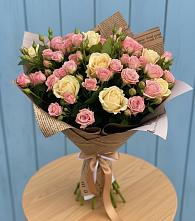 Букет цветов из:  Розы в Квиток
