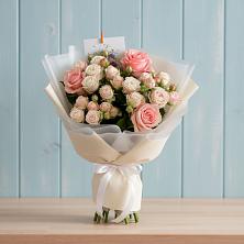 Букет цветов из:  Розы в Квиток